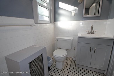 This is the one! 3 units located on 1 tax lot. 219 fisher is - photo 34
