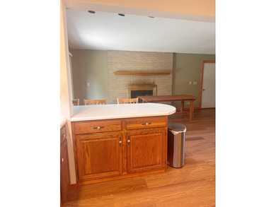 Spacious 4~bedroom, 2.5~bath home featuring a convenient - photo 4