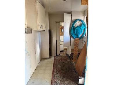 Opportunity Property .. Located at 2138 Dumbarton, East Palo - photo 5