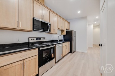Located at 8 & 10 Mastick Street in Savannah, this fully - photo 7