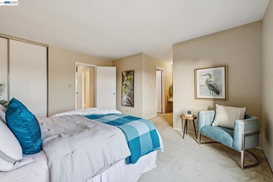 Welcome to Bay Farm Island living! This charming 2-story Garden - photo 22
