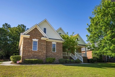 This extremely well-kept, super clean, and move-in ready - photo 2