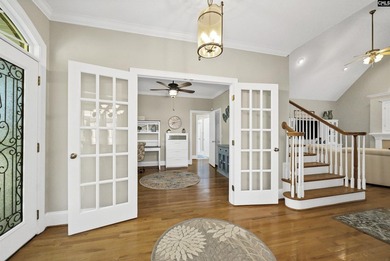 This extremely well-kept, super clean, and move-in ready - photo 4