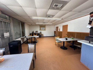 Outstanding opportunity to own a 3,362 SqFt restaurant/ - photo 12