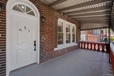 Space, style & modern luxury come together at 651 Saint Lawrence - photo 13