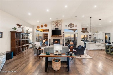 Welcome home to a place where luxury meets country. From morning - photo 14