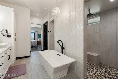 Welcome home to a place where luxury meets country. From morning - photo 20