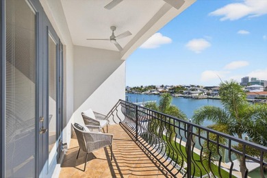 EXQUISITE WATERFRONT TOWNHOME IN THE HEART OF CLEARWATER BEACH

