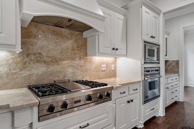 Welcome to this beautiful Parade of Homes property located on - photo 23