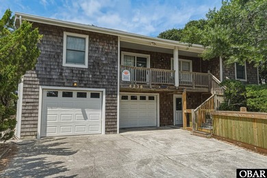 Enjoy the best of coastal living in this beautifully updated - photo 4