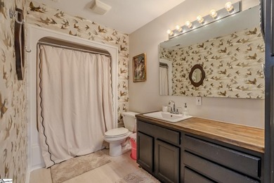Cozy, yet open with delightful natural daylight and mountain and - photo 26