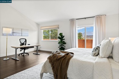 Light filled Heather Farm townhome with a golf course setting - photo 9