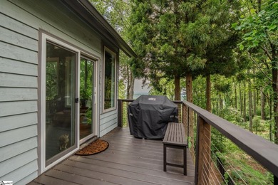 Cozy, yet open with delightful natural daylight and mountain and - photo 31