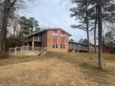 (private lake, pond, creek) Home For Sale in Melbourne Arkansas
