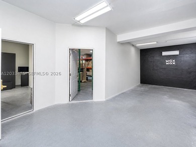 Ideal setup for creatives, business owners, or anyone needing - photo 8