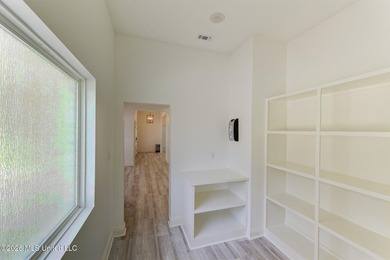 Exceptional newer construction in beautiful Glen Eagle offering - photo 17
