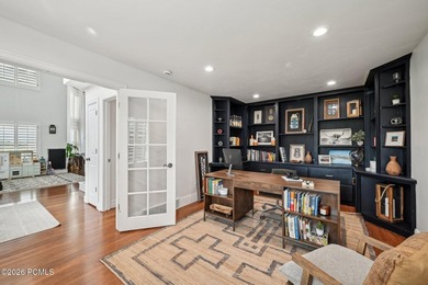 Spacious and well-located in the heart of Midway Valley, this - photo 17