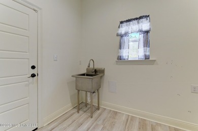 Exceptional newer construction in beautiful Glen Eagle offering - photo 18