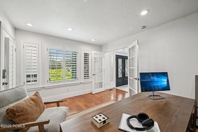 Spacious and well-located in the heart of Midway Valley, this - photo 18