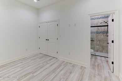 Exceptional newer construction in beautiful Glen Eagle offering - photo 20