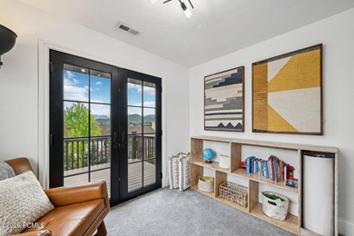 Spacious and well-located in the heart of Midway Valley, this - photo 20