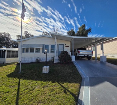 Lake Harris Home For Sale in Leesburg Florida