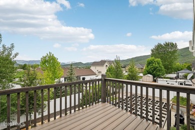 Spacious and well-located in the heart of Midway Valley, this - photo 21