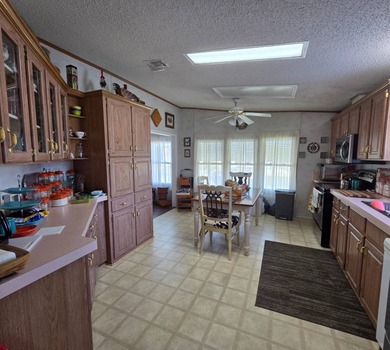 CALL LISTING AGENT FOR INFORMATION!!! COMMUNITY: Sought after - photo 3