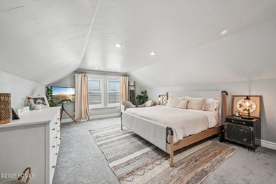 Spacious and well-located in the heart of Midway Valley, this - photo 23