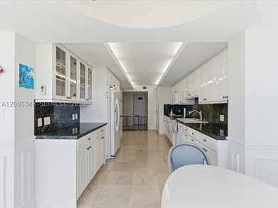 Your sanctuary awaits at Key Biscayne's most discreet oceanfront - photo 24