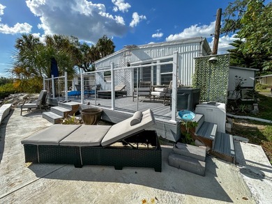 This glamorous waterfront home has been completely reimagined - photo 28