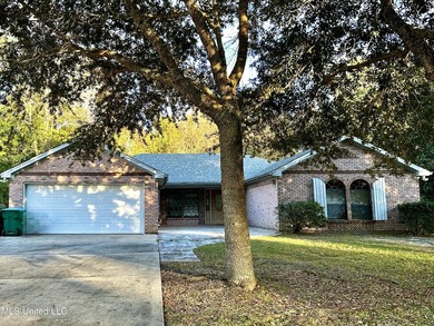 Nice one story home located on a cul de sac in a quiet area - photo 1