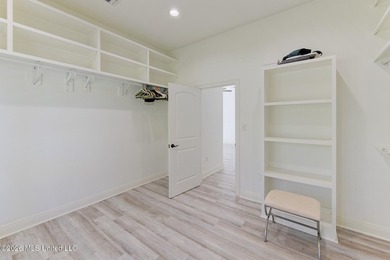 Exceptional newer construction in beautiful Glen Eagle offering - photo 43