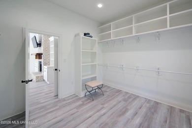 Exceptional newer construction in beautiful Glen Eagle offering - photo 44