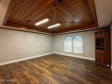 Nice one story home located on a cul de sac in a quiet area - photo 7
