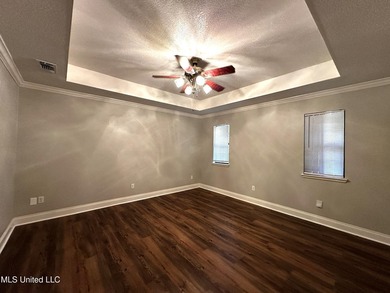 Nice one story home located on a cul de sac in a quiet area - photo 9