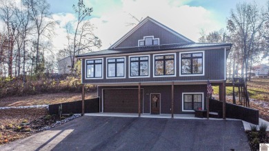 Lake Home For Sale in Gilbertsville, Kentucky