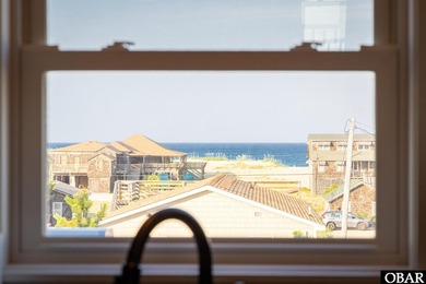 Custom-built in 2013, this 4bed/3.5bath home has TWO Ensuites - photo 8