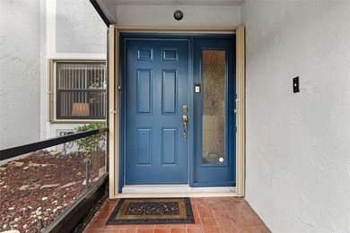 Lake Townhome/Townhouse For Sale in Deerfield Beach, Florida