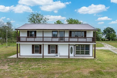 Recent completely remodeled Duplex on over 3 acres of land in - photo 6