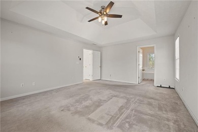 Elegant and spacious 5-bedroom, 2.5-bath residence located in a - photo 17