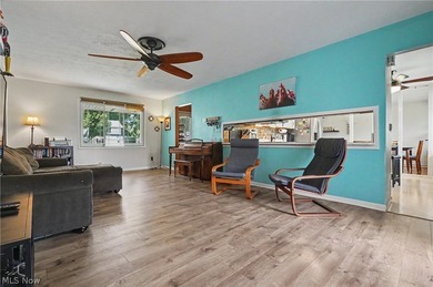 Welcome to 3854 Surfside Circle, a beautifully maintained - photo 20