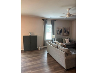 Welcome home to this beautiful, maintained brick home with a - photo 23