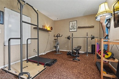 Welcome to 3854 Surfside Circle, a beautifully maintained - photo 27
