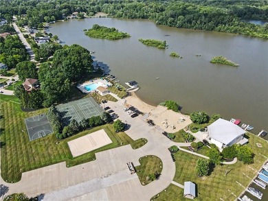 Welcome to 3854 Surfside Circle, a beautifully maintained - photo 34