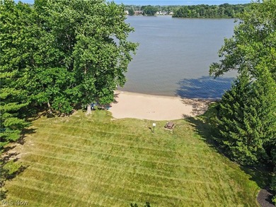 Welcome to 3854 Surfside Circle, a beautifully maintained - photo 48