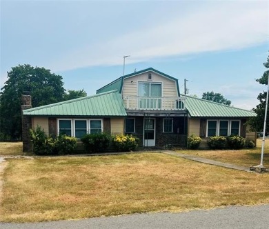 Lake Tenkiller Home For Sale in Vian Oklahoma