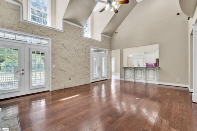 Welcome to 217 Saint Andrews Blvd, a stunning custom home - photo 11