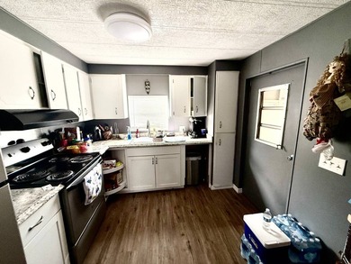 Owner Financing available with 20% to 30% down 8% interest and 5 - photo 14