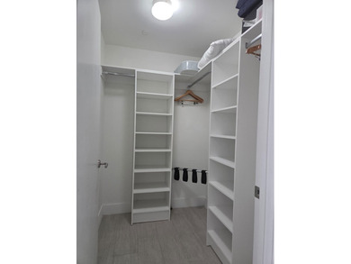 Motivated seller - bring offers! Fully furnished and turnkey - photo 14